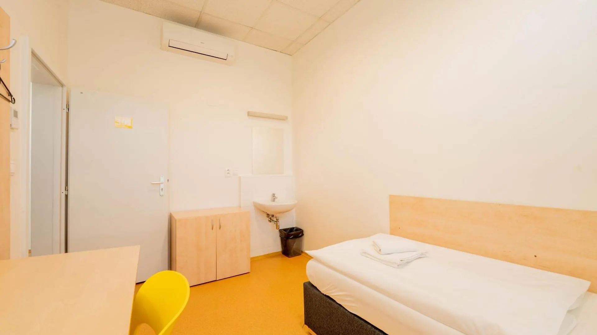 Drunken Monkey Hostel Prague 0*,  Czech Republic