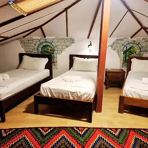 https://muzaka-2-berat.albaniahotels.org