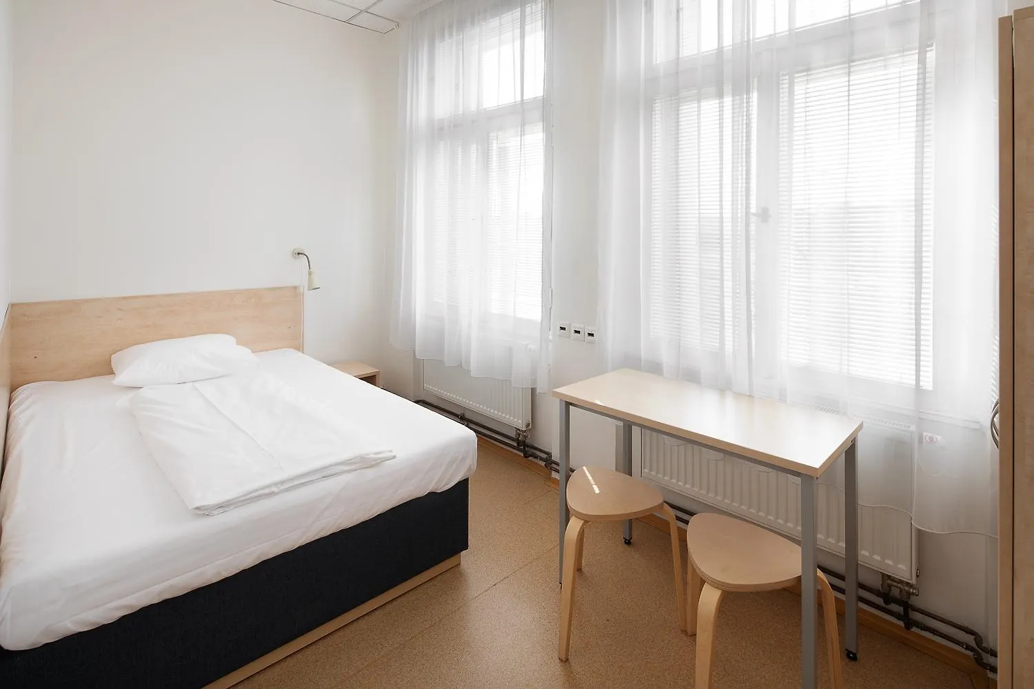 פראג Drunken Monkey Hostel 0*,  צ'כיה
