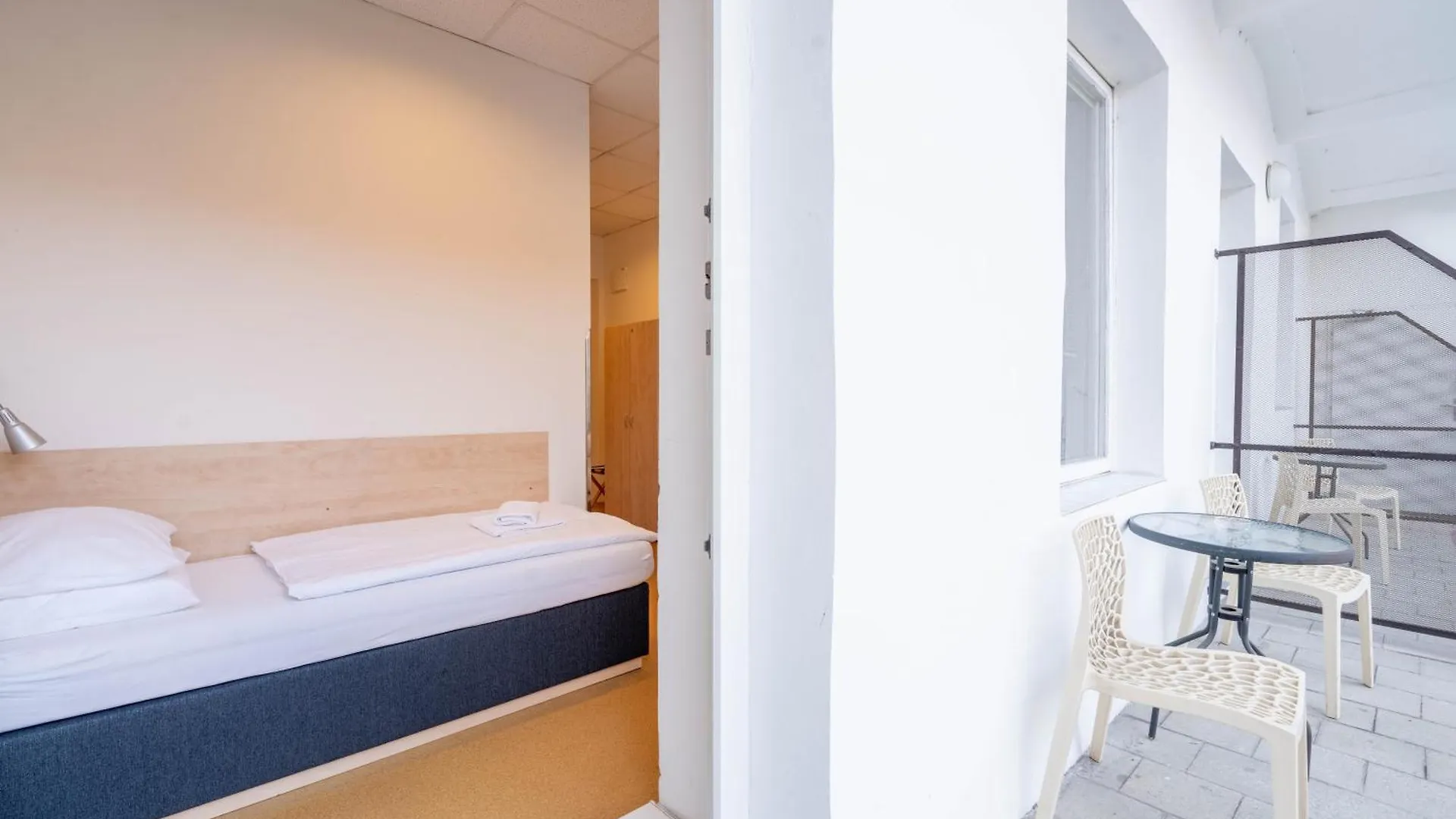 פראג Drunken Monkey Hostel