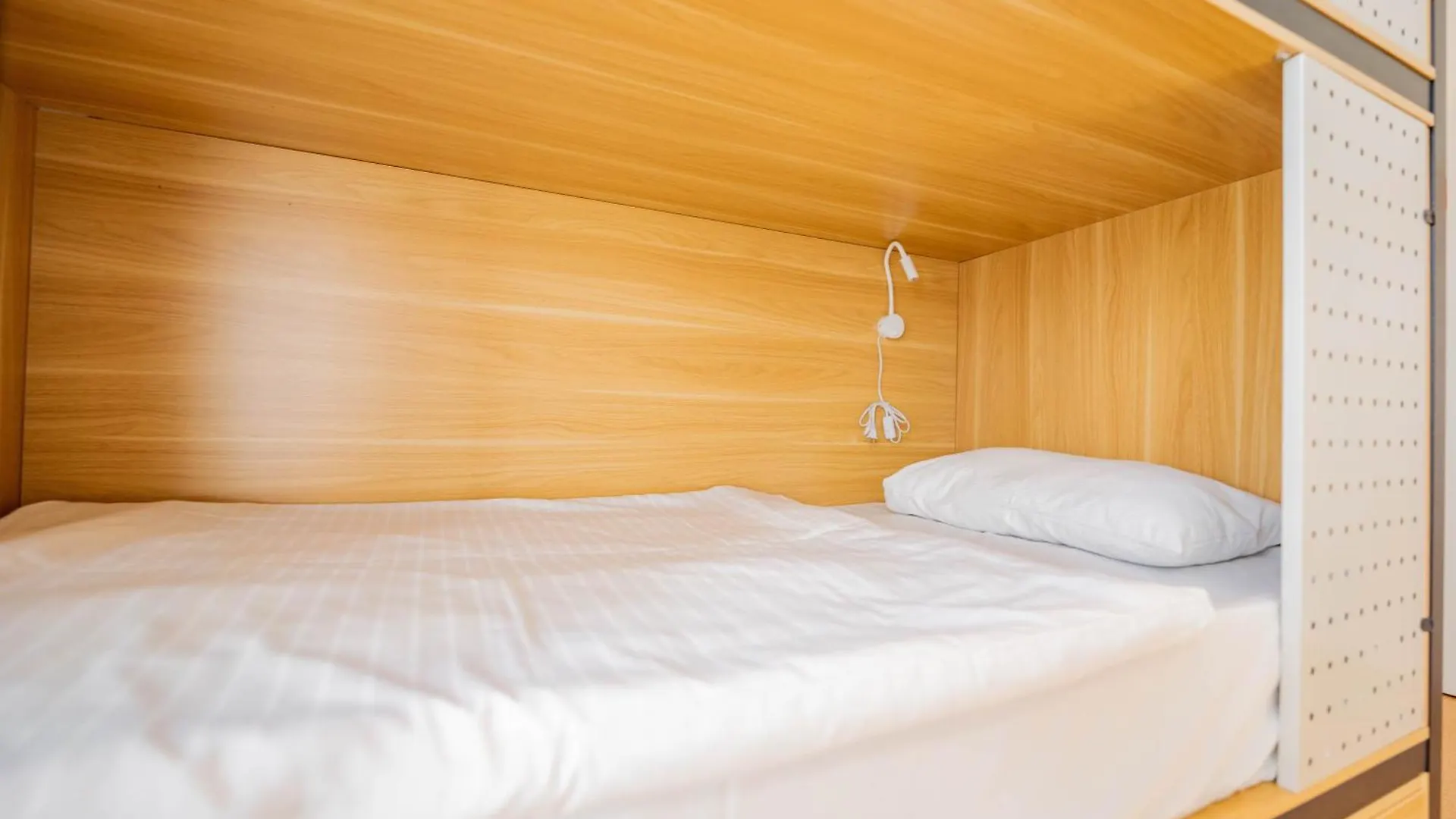 פראג Drunken Monkey Hostel