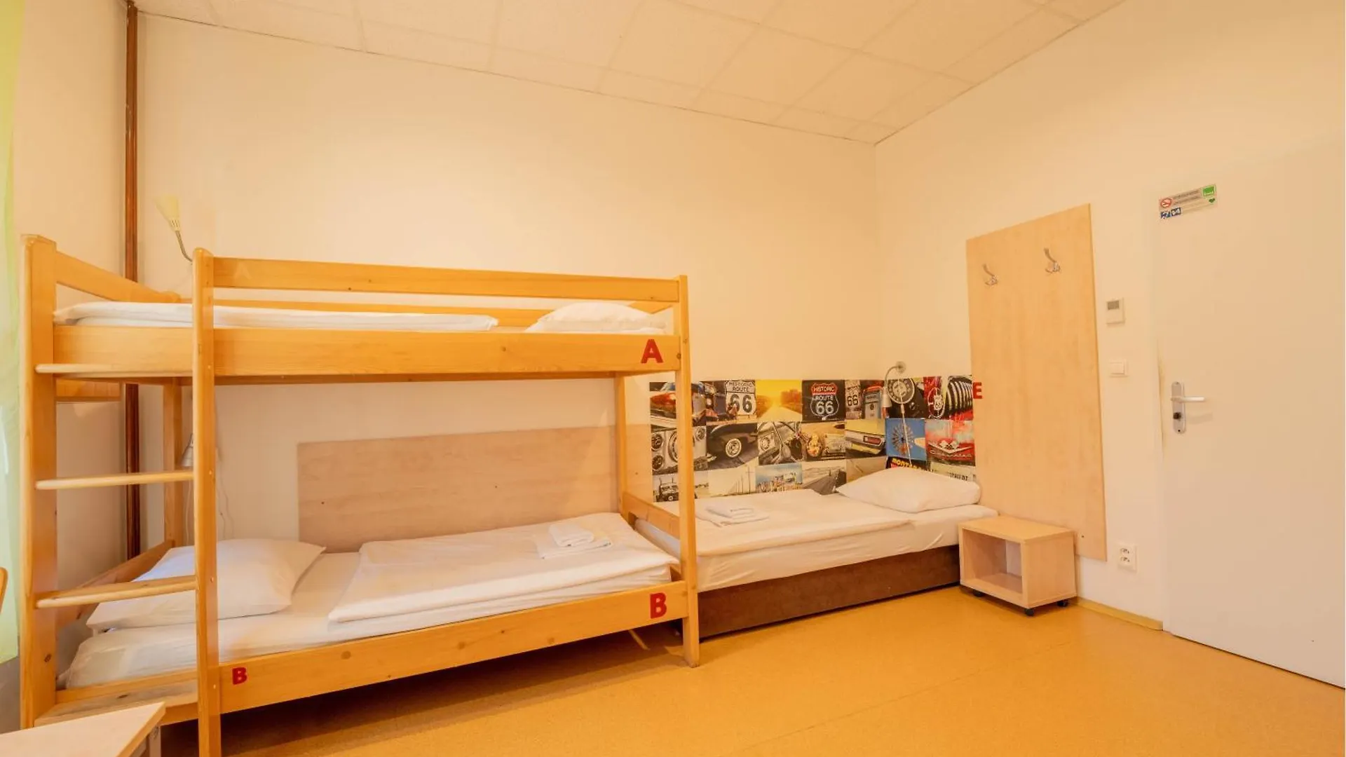 Drunken Monkey Hostel Praga 0*,  República Checa