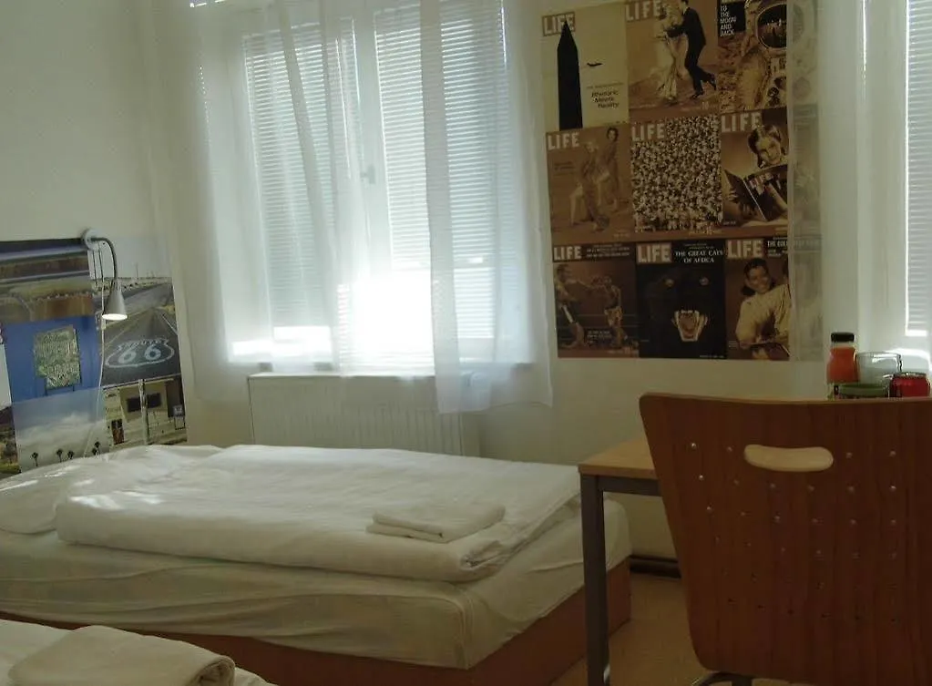 Drunken Monkey Hostel Praga República Checa